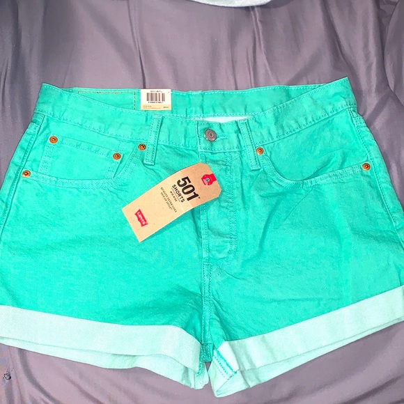 Levi's Pants - NWT mint Levi’s 501 shorts